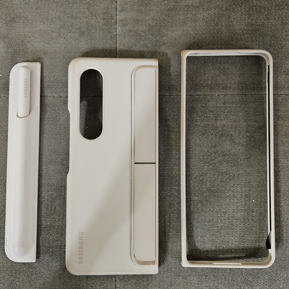 Samsung Standing Cover with S Pen for Galaxy Z Fold4 - Sand Color